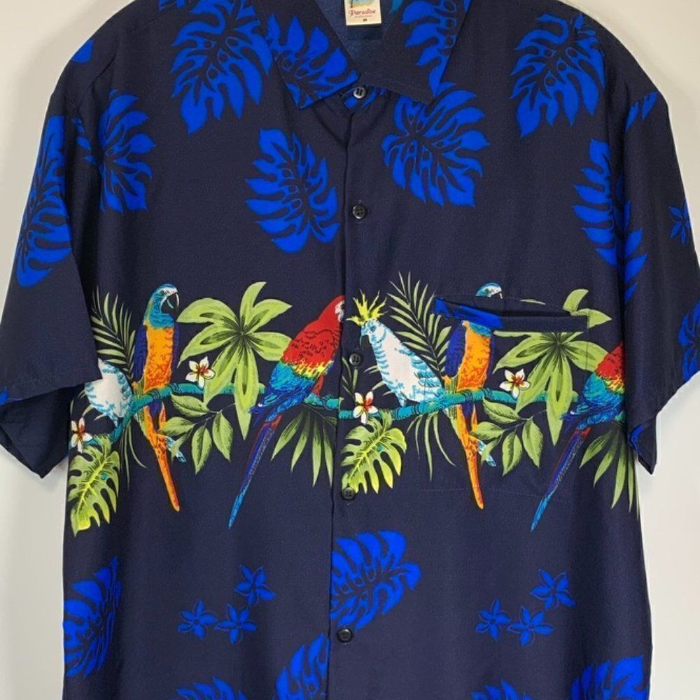 Paradise Collection Parrot Short Sleeve Hawaiian Shirt